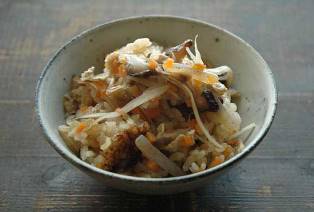 五目ごはん（かやくご飯）