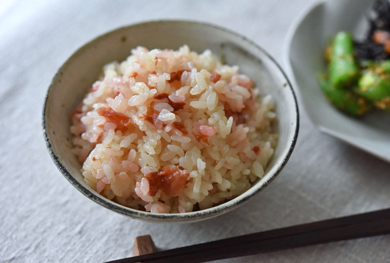 梅ごはん 梅干しの炊き込みご飯 のレシピ 作り方 白ごはん Com