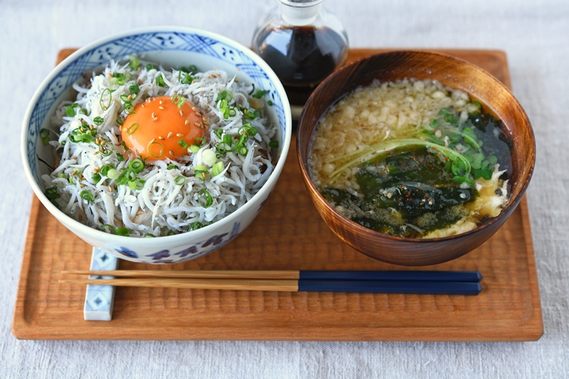 5分で完成 簡単しらす丼のレシピ 白ごはん Com