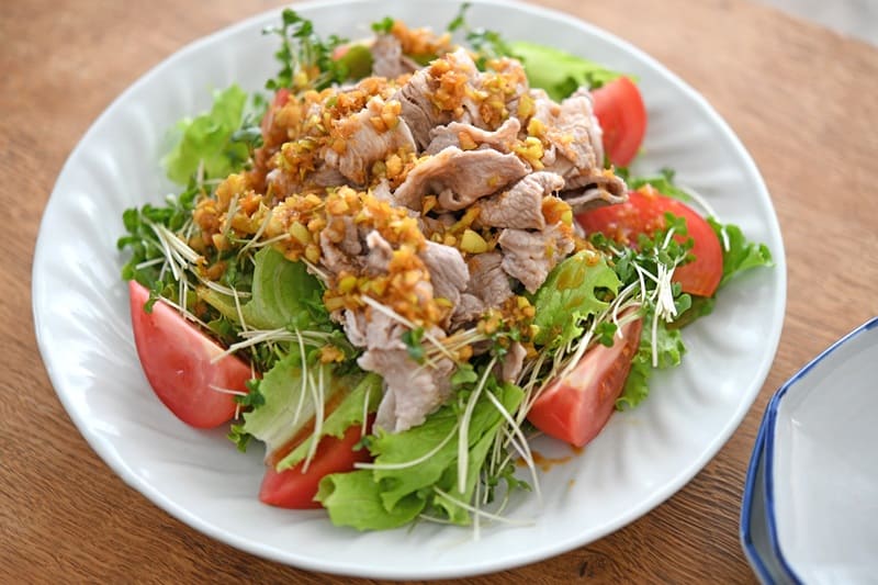 豚しゃぶサラダの写真