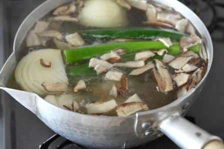 の ラーメン 作り方 スープ 本格！濃厚！白濁した豚骨スープの作り方【レシピ】