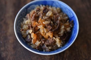 牛肉の炊き込みご飯