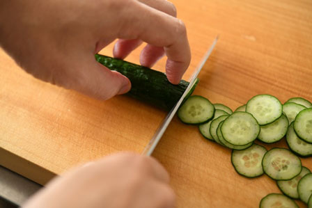 輪切りのやり方 野菜の切り方の基本 白ごはん Com