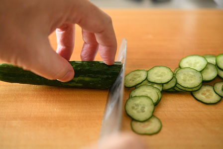 輪切りのやり方 野菜の切り方の基本 白ごはん Com