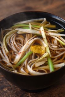 基本となる かけうどん うどんつゆ のレシピ 作り方 白ごはん Com