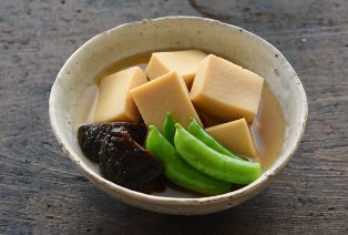 高野豆腐の煮物