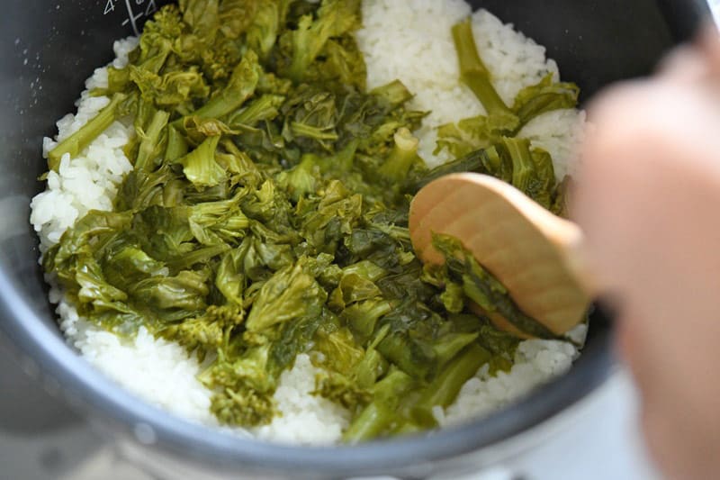 菜の花の炊き込みご飯のレシピ写真