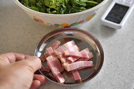 切ったベーコンの状態