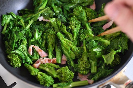 全体を炒め合わせる