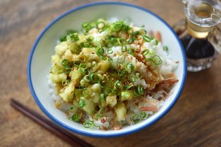 なすと長芋のたたき丼