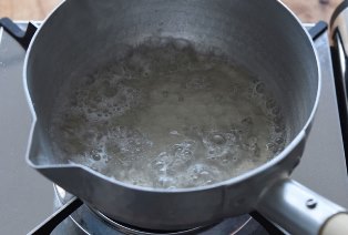 煮切りみりんのやり方（鍋とレンジ2種紹介）