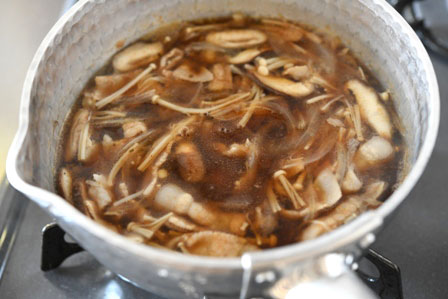 だしブレンドrecipe 肉汁つけうどん 白ごはん Com