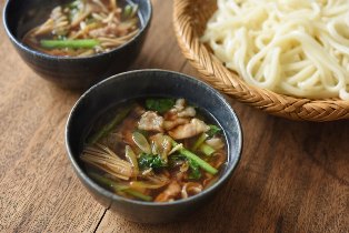 釜揚げ 肉汁つけうどんのレシピ 作り方 白ごはん Com