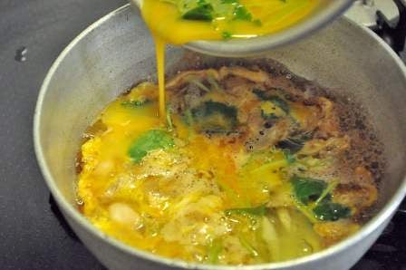 残りの卵液を加える