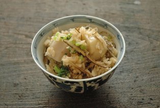 里芋の炊き込みご飯