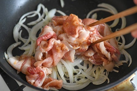 豚肉を追加する