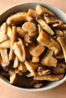 椎茸のガーリックソテー＆ブルスケッタの写真