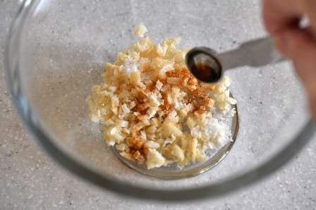 油あげに下味をつける