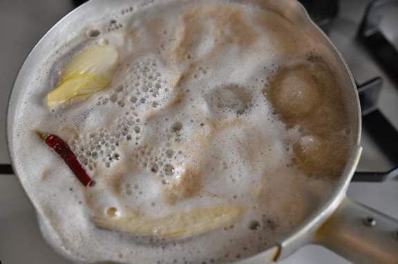 たけのこをゆでる