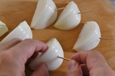 爪楊枝で刺す