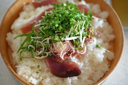薬味をのせる