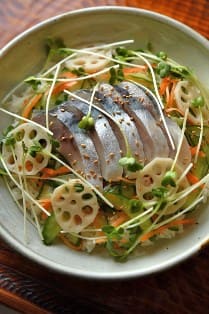 しめ鯖のちらし寿司の写真