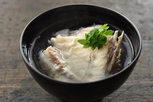 鯛のお吸い物（うしお汁）