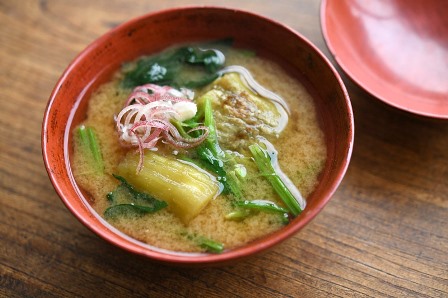 焼きなすのみそ汁