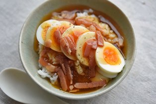 ゆで卵のあんかけ丼